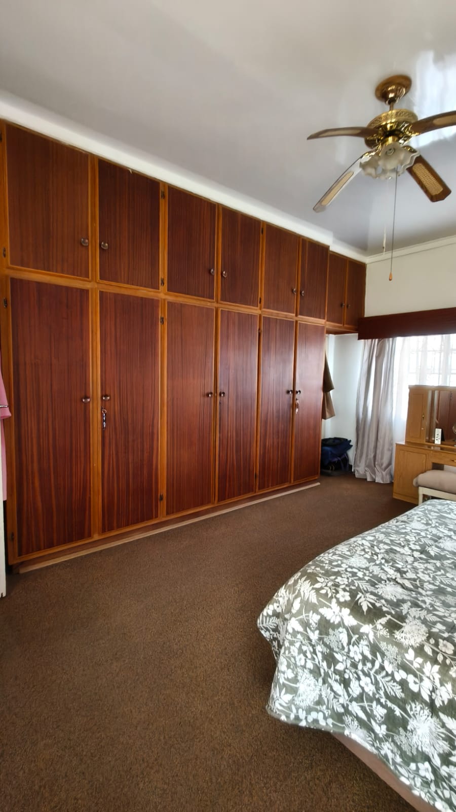 5 Bedroom Property for Sale in Hennenman Free State